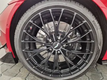 ASTON MARTIN V8 Vantage F1 Carbon Performance Sitze