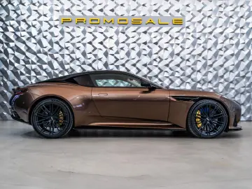 ASTON MARTIN DB12 Coupe  Carbon  B&O  Carbon Keramik