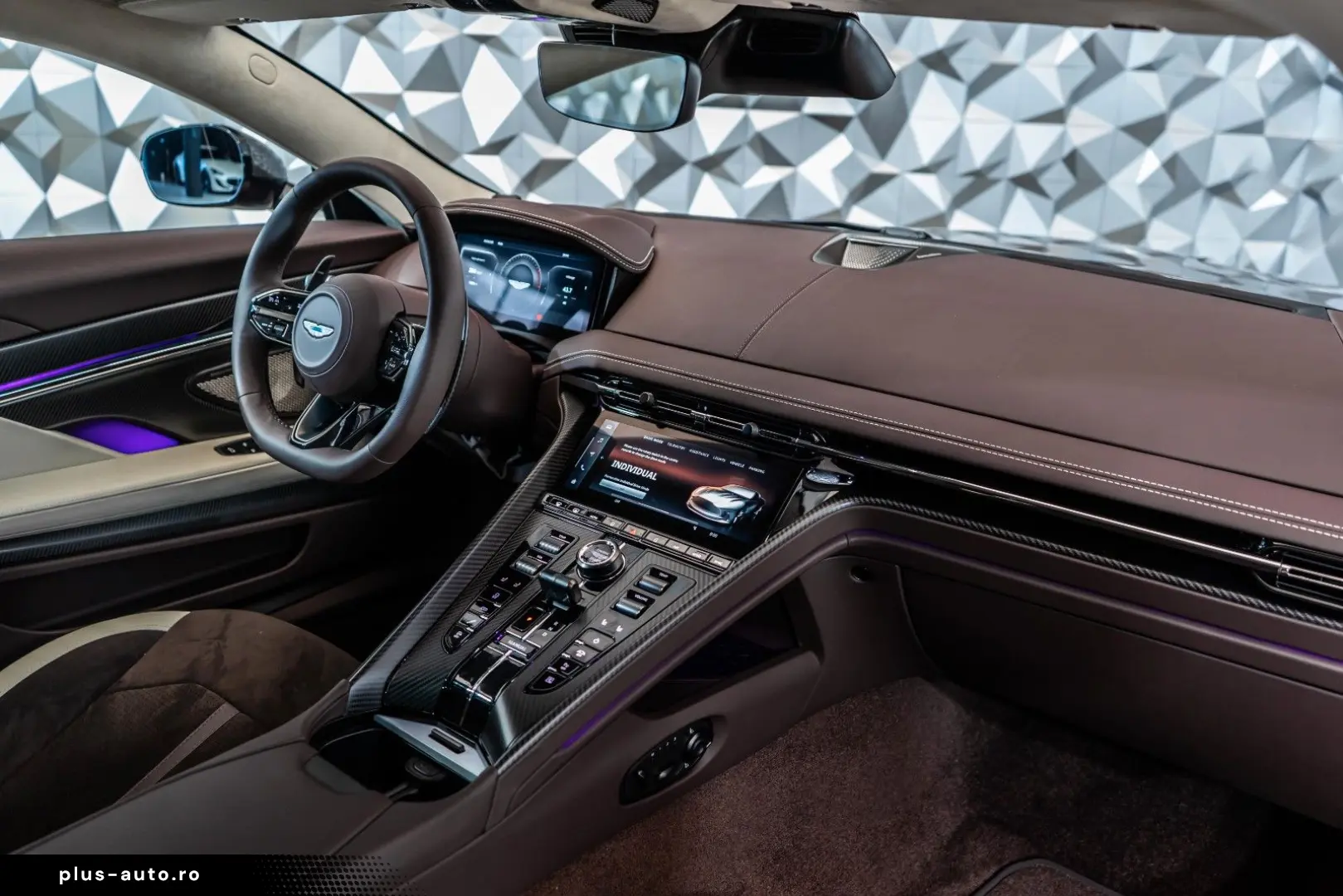 ASTON MARTIN DB12 Coupe  Carbon  B&O  Carbon Keramik
