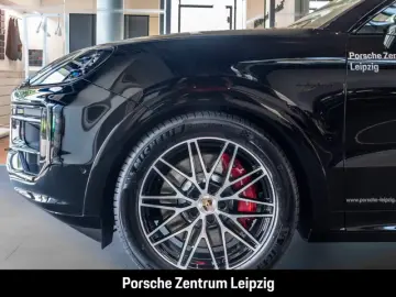 Porsche Cayenne S E-Hybrid Coupe Black Edition