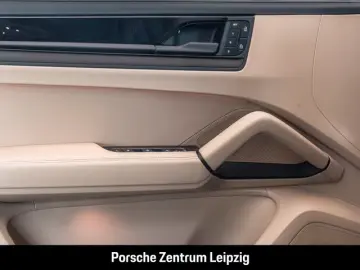 Porsche Cayenne S E-Hybrid Coupe Black Edition