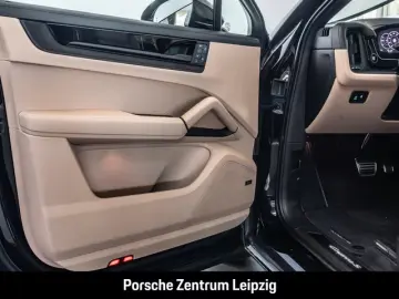 Porsche Cayenne S E-Hybrid Coupe Black Edition