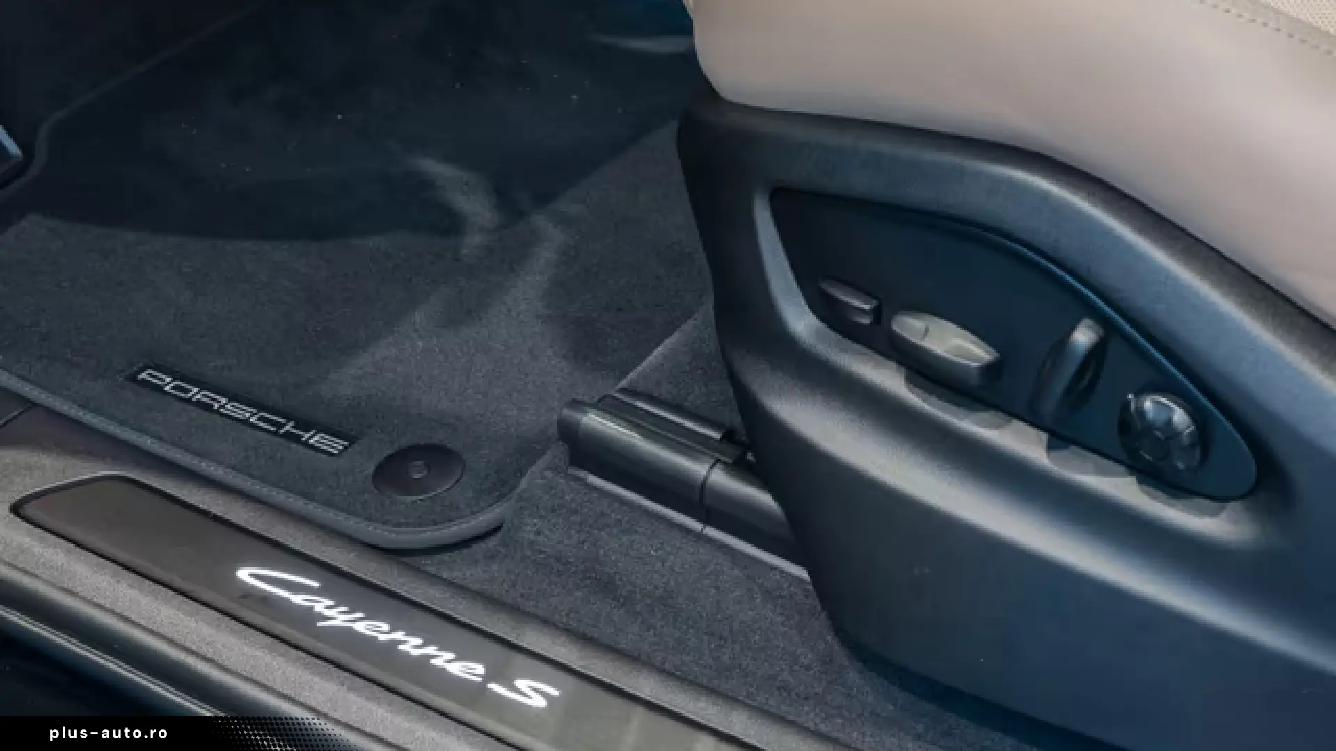 Porsche Cayenne S E-Hybrid Coupe Black Edition