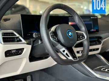 BMW i4 eDrive40