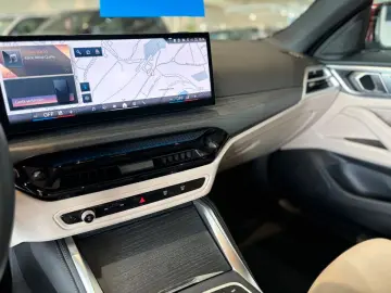 BMW i4 eDrive40