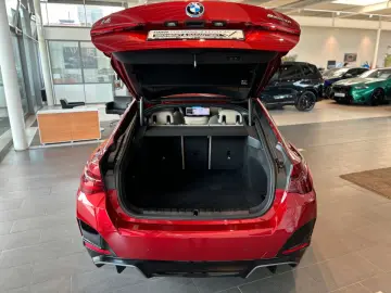 BMW i4 eDrive40
