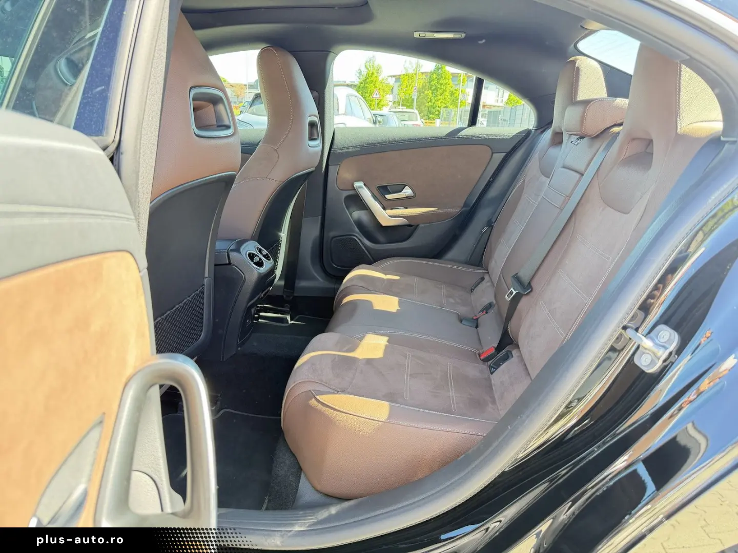 MERCEDES-BENZ CLA 180 AMG Line