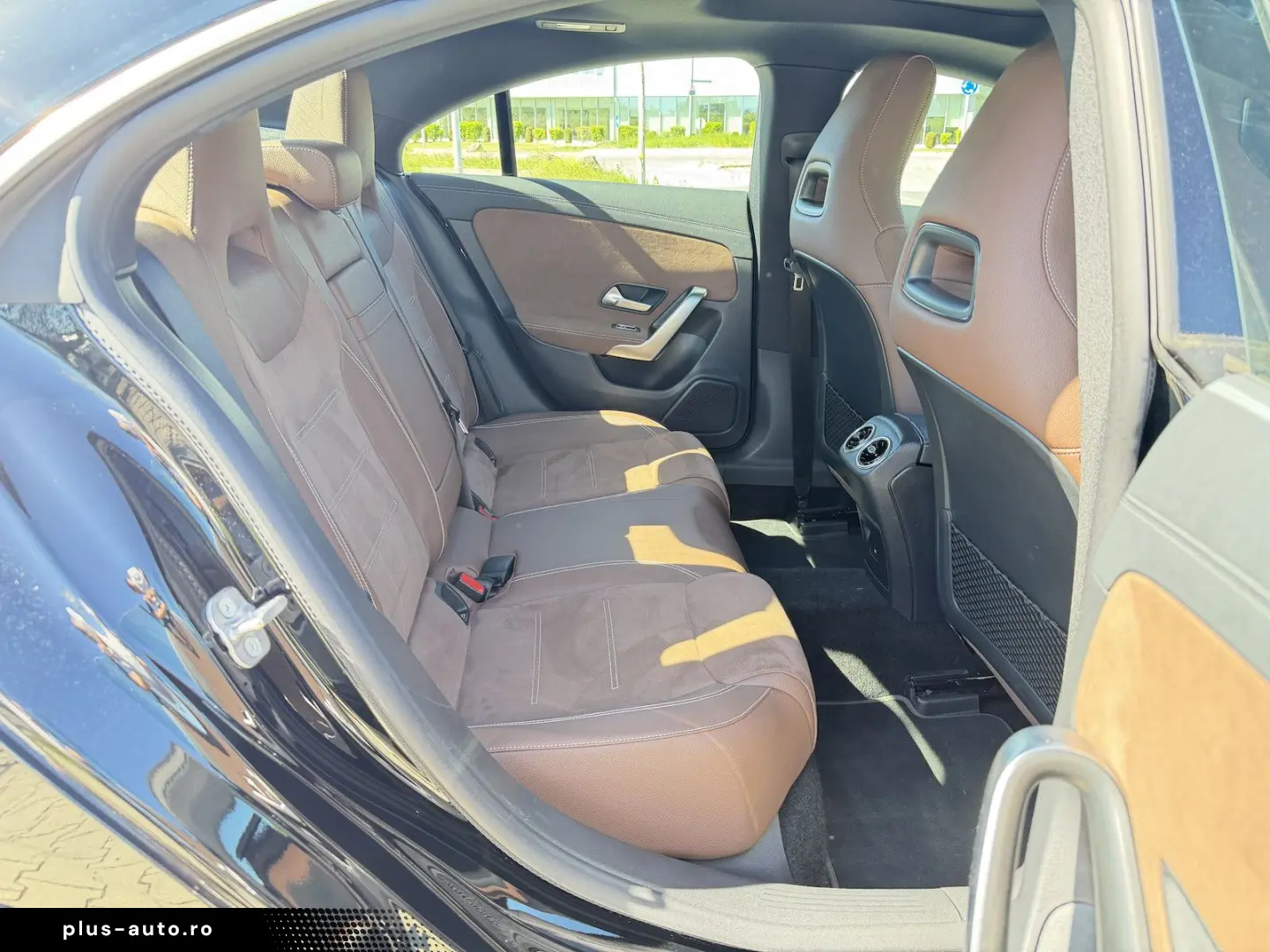 MERCEDES-BENZ CLA 180 AMG Line
