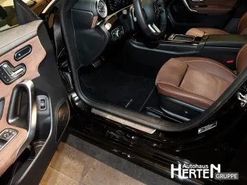 MERCEDES-BENZ CLA 200 AMG Edition