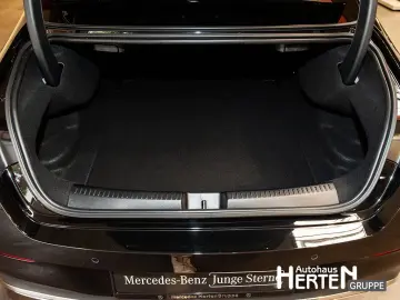 MERCEDES-BENZ CLA 200 AMG Edition