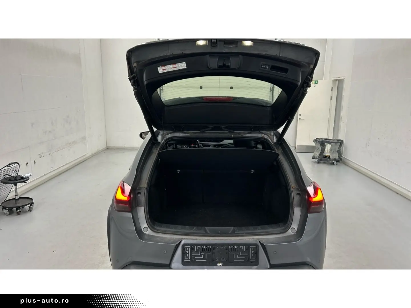 LEXUS UX 300e Luxury Head-Up Kamera Navi Leder Sitzkli