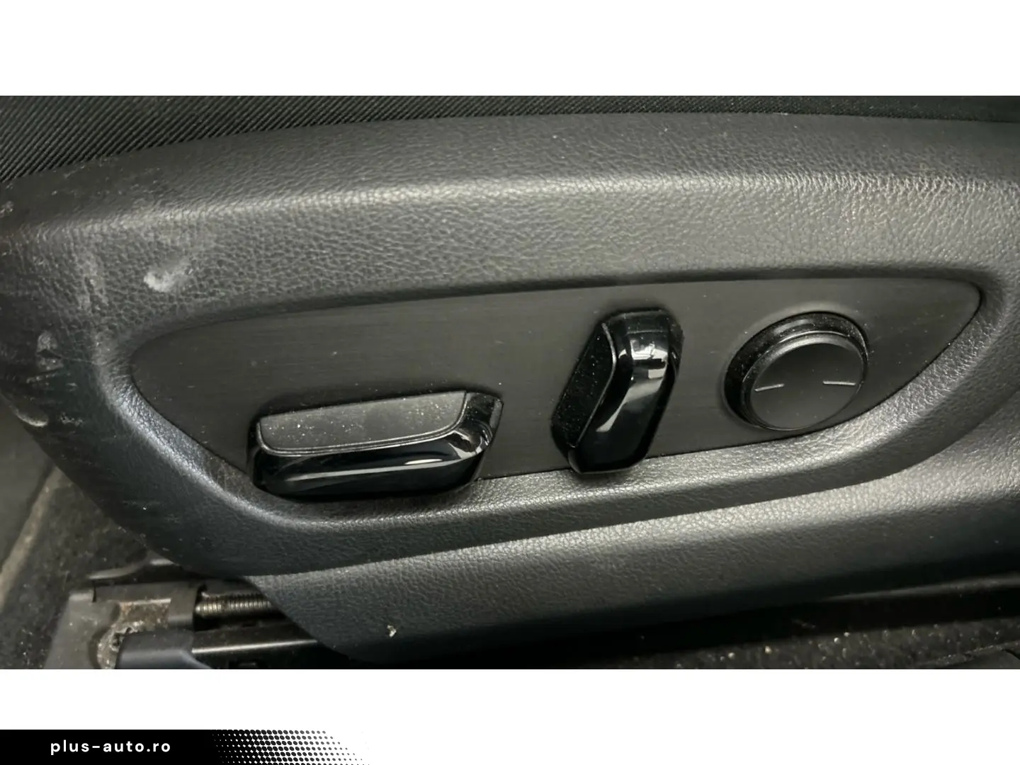 LEXUS UX 300e Luxury Head-Up Kamera Navi Leder Sitzkli