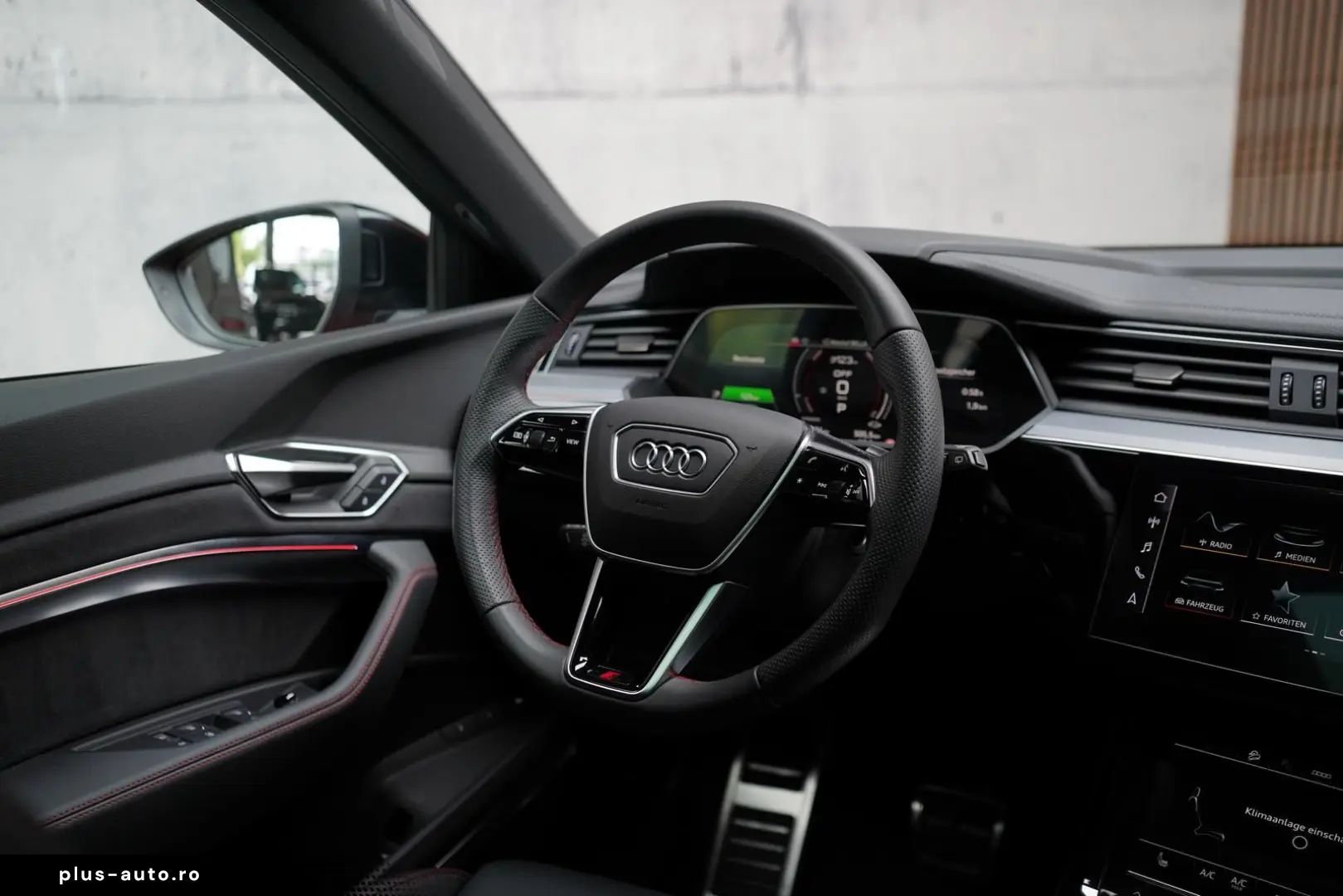 AUDI SQ8 e-tron Quattro   HuD   Matrix   B&O   Pano