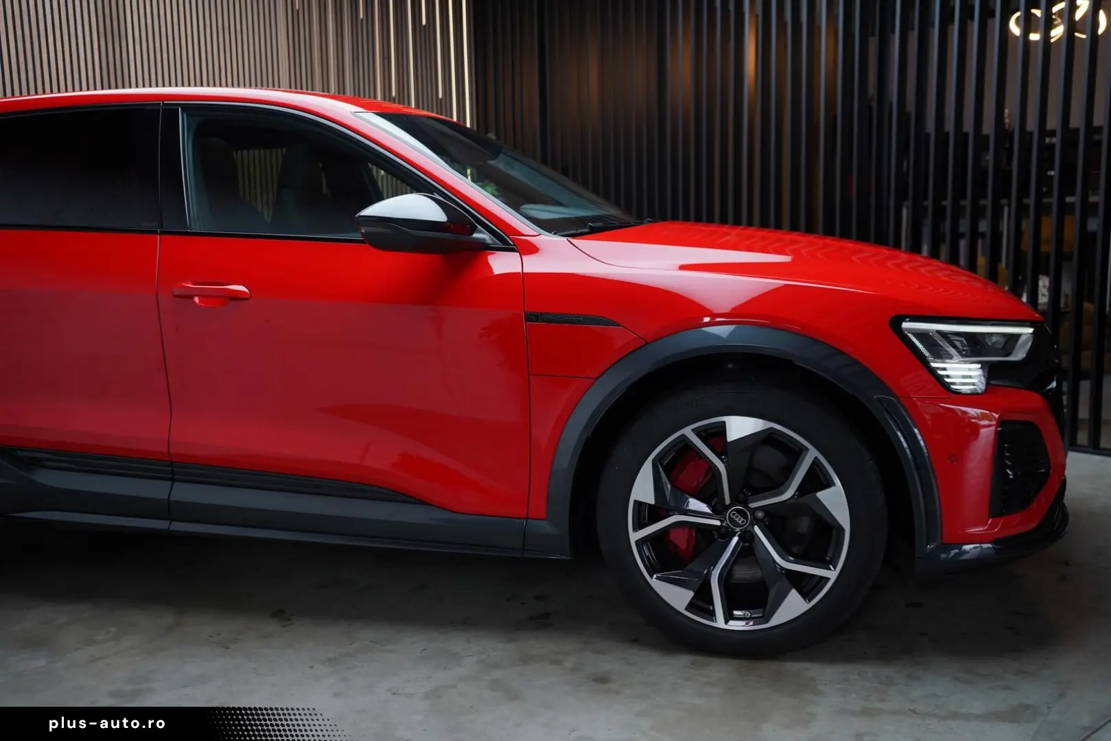 AUDI SQ8 e-tron Quattro   HuD   Matrix   B&O   Pano