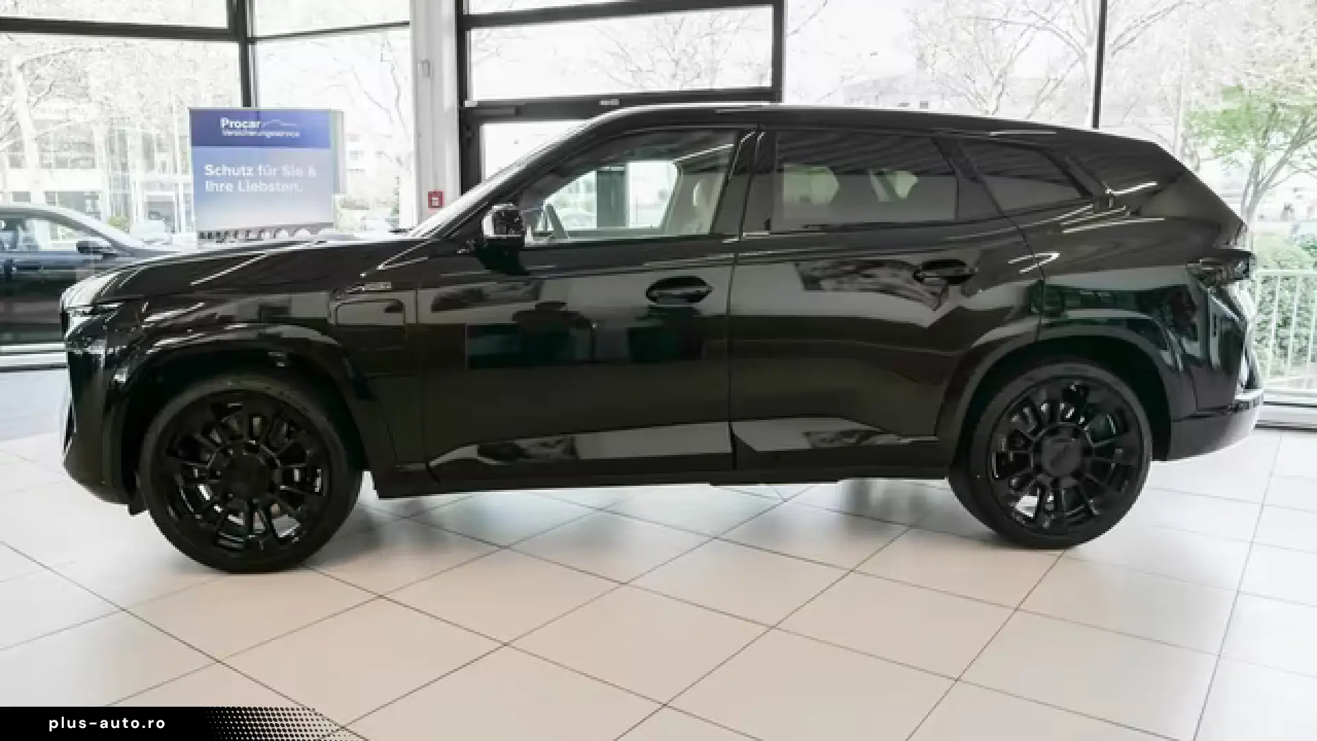 BMW XM 50e M Sport Soft-close Sapphire Black NEW