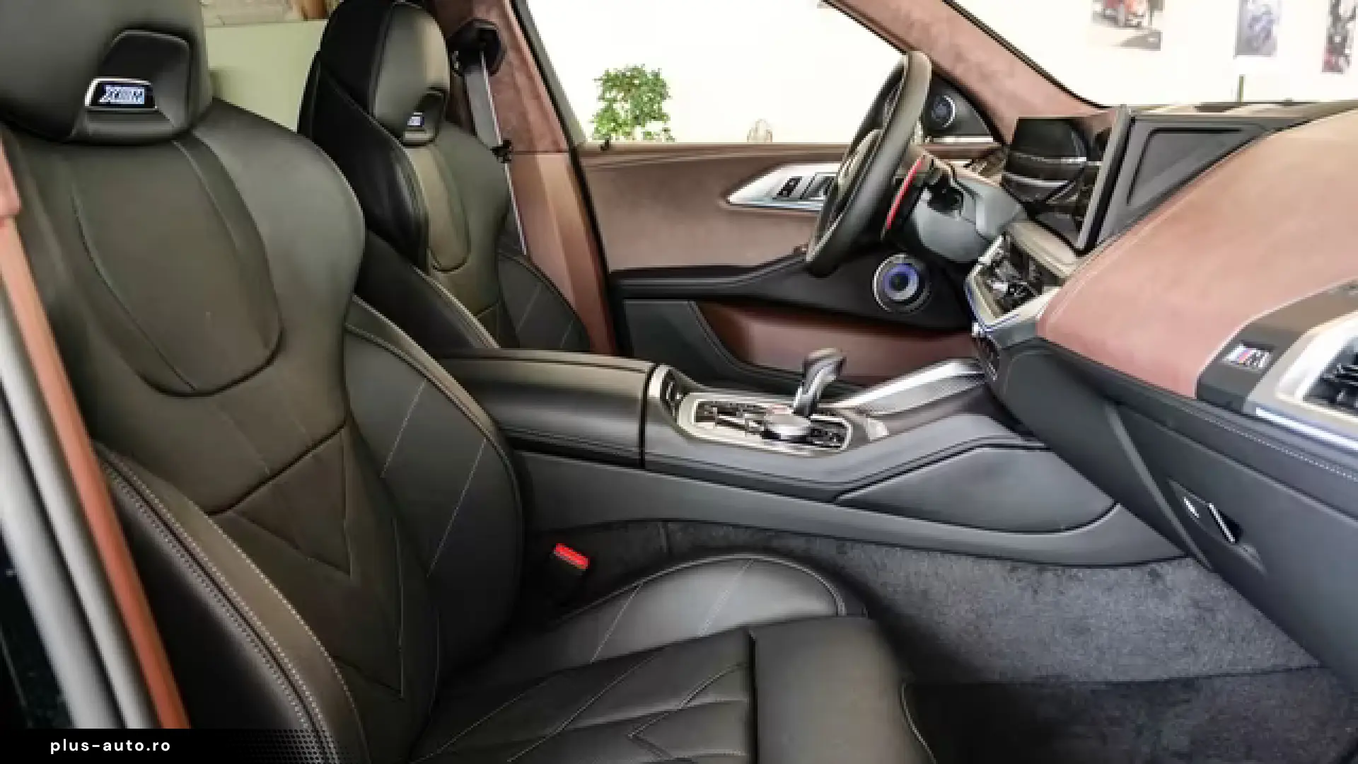 BMW XM 50e M Sport Soft-close Sapphire Black NEW
