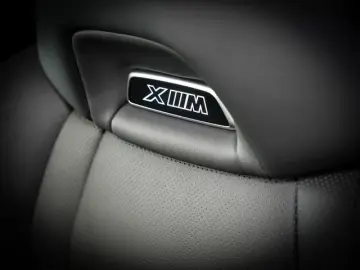 BMW XM 50e M Sport Soft-close Sapphire Black NEW