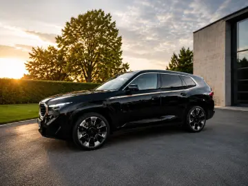 BMW BMW XM 50e Individual Vollausstattung   8000 km