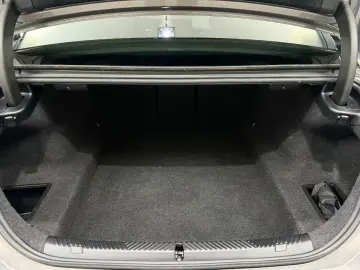 BMW 520i M SPORT H&K 360  INDIVIDUAL GESTIK SHADOW