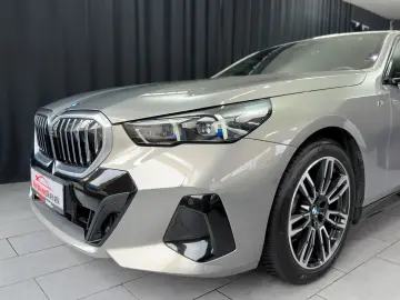 BMW 520i M SPORT H&K 360  INDIVIDUAL GESTIK SHADOW