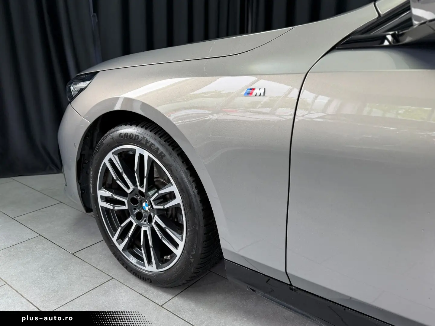 BMW 520i M SPORT H&K 360  INDIVIDUAL GESTIK SHADOW