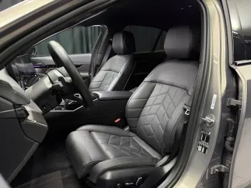 BMW 520i M SPORT H&K 360  INDIVIDUAL GESTIK SHADOW