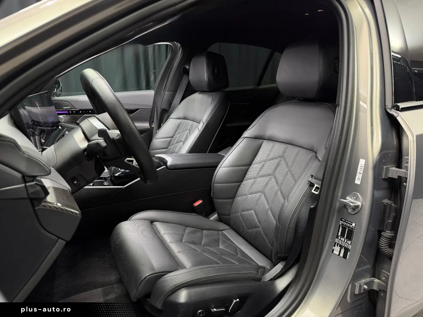 BMW 520i M SPORT H&K 360  INDIVIDUAL GESTIK SHADOW