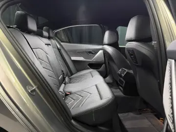 BMW 520i M SPORT H&K 360  INDIVIDUAL GESTIK SHADOW
