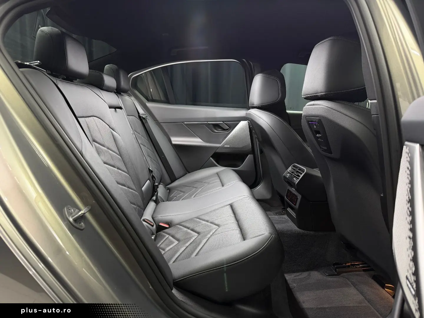 BMW 520i M SPORT H&K 360  INDIVIDUAL GESTIK SHADOW