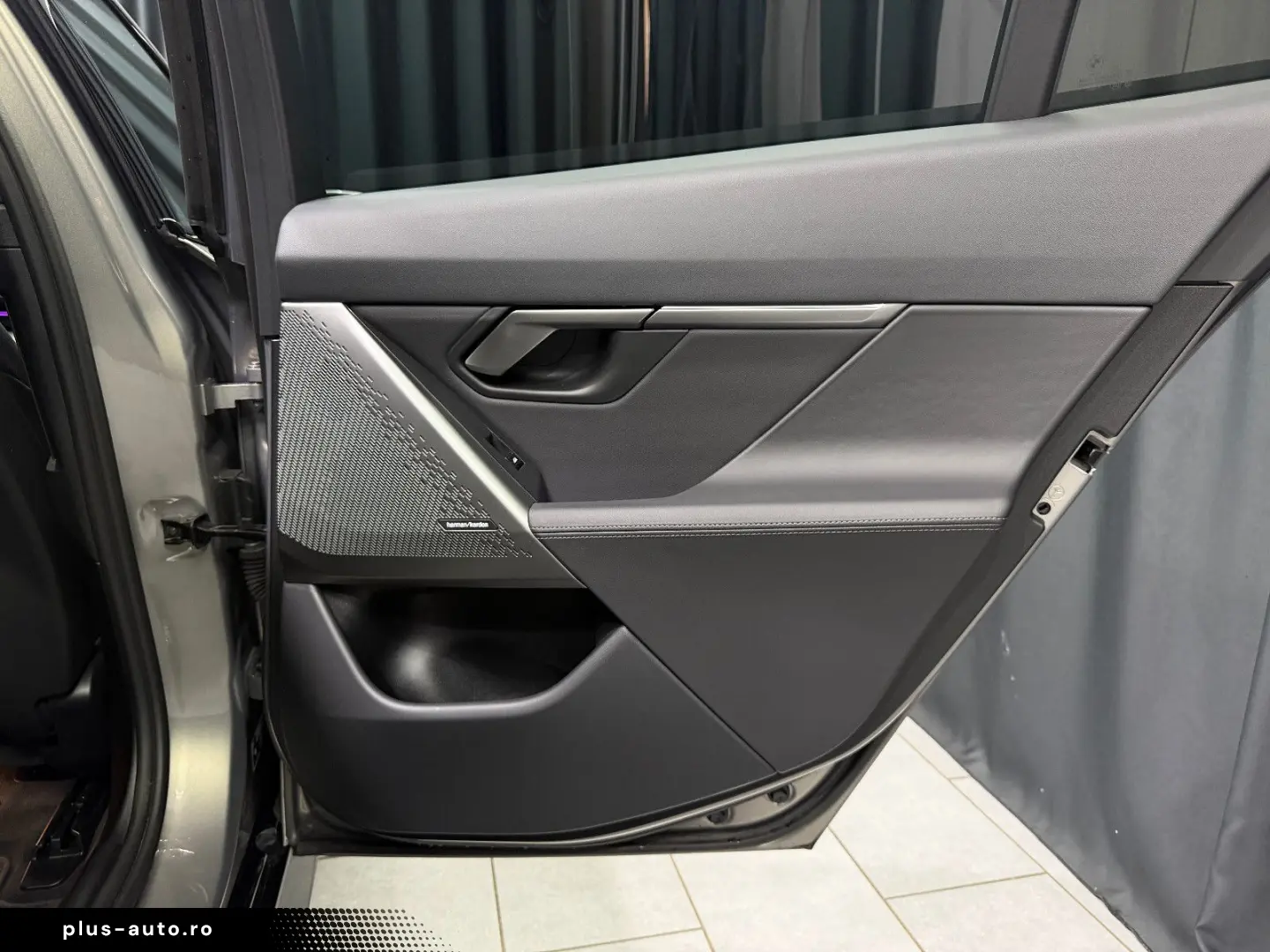 BMW 520i M SPORT H&K 360  INDIVIDUAL GESTIK SHADOW