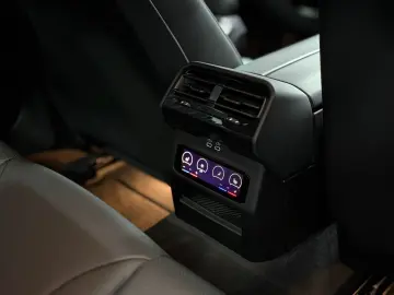 BMW 520i M SPORT H&K 360  INDIVIDUAL GESTIK SHADOW