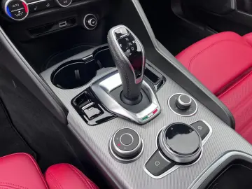 ALFA ROMEO Giulia Veloce Q4