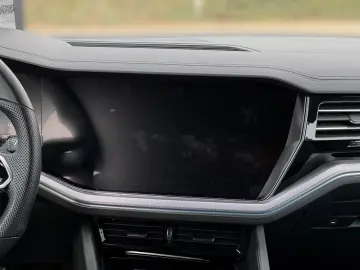VW Touareg R-Line 4M TDI DSG  Allradlenkung Luftfed
