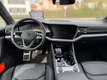 VW Touareg R-Line 4M TDI DSG  Allradlenkung Luftfed