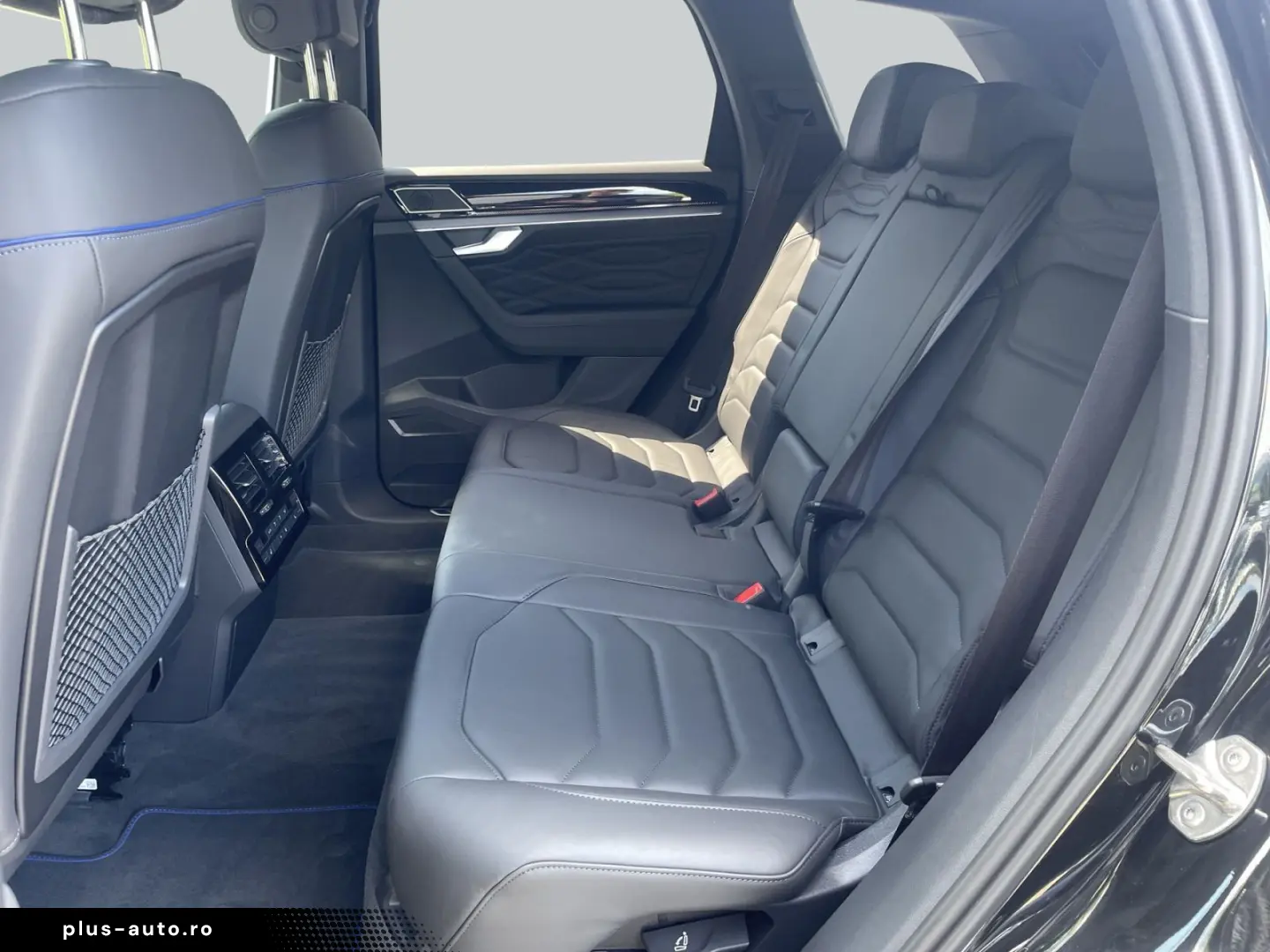 VW Touareg R 3.0 TSI eHybrid 4Motion Tip. AHK HUD