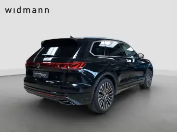 VW Touareg Elegance 3.0 l V6 TSI 4MOTION 8-Gang-Aut