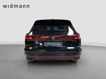 VW Touareg Elegance 3.0 l V6 TSI 4MOTION 8-Gang-Aut