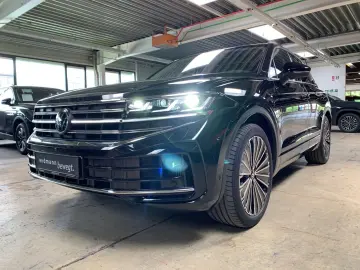 VW Touareg Elegance 3.0 l V6 TSI 4MOTION 8-Gang-Aut