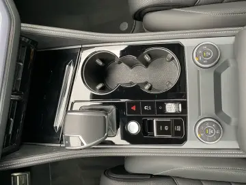 VW Touareg R-Line 3.0 TDI DSG 4M MATRIX ACC