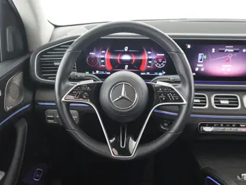 MERCEDES-BENZ GLE 450 4M AMG 20'' AHK Pano…