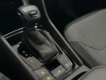 SKODA Kodiaq Ambition 4x4 LED KAMERA CARPLAY U-FREI!