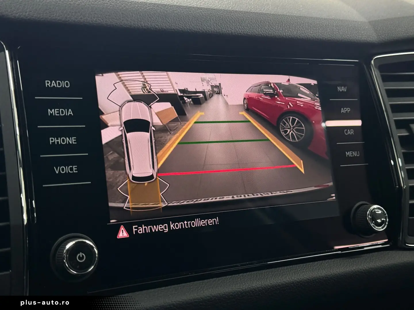 SKODA Kodiaq Ambition 4x4 LED KAMERA CARPLAY U-FREI!
