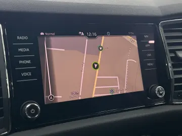 SKODA Kodiaq Ambition 4x4 LED KAMERA CARPLAY U-FREI!