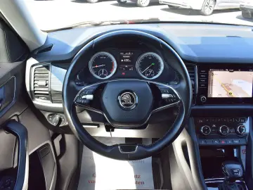 SKODA Kodiaq 2.0 TSI  Style  4x4 LED Kamera DAB Memory