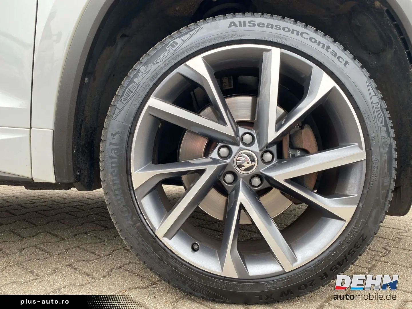 SKODA Kodiaq 2.0 TSI Sportline 4x4 Columbus DCC Pano