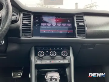 SKODA Kodiaq 2.0 TSI Sportline 4x4 Columbus DCC Pano