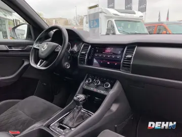 SKODA Kodiaq 2.0 TSI Sportline 4x4 Columbus DCC Pano