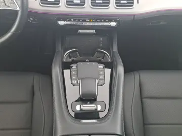 MERCEDES-BENZ GLE 450 d 4M AMG-Ext. AHK PANO-SHD HUD…