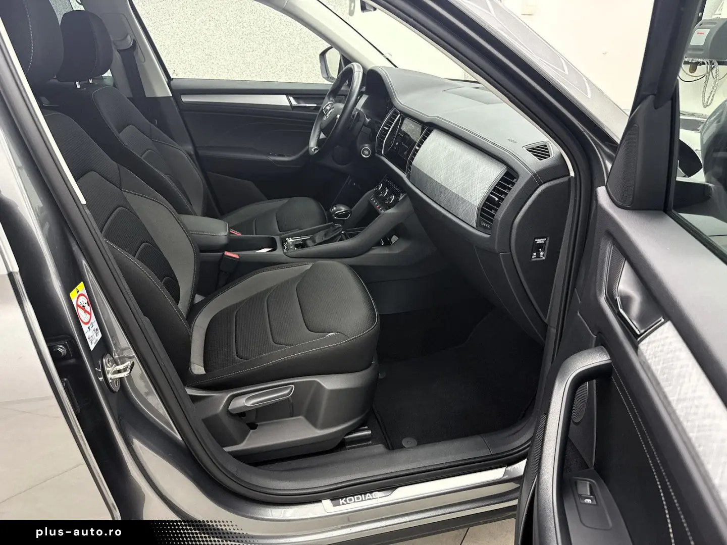 SKODA Kodiaq 2.0 TDI Tour 4x4 ACC Matrix AHK Rcam Appl