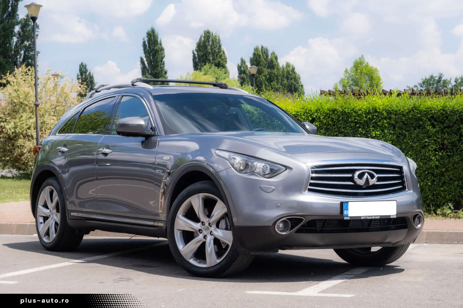 Infiniti QX70 3.0D Aut.   Camere 360   Trapa   Distronic